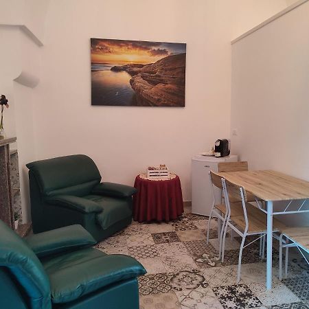 Dimora Dei Nonni 199 Bed & Breakfast Monopoli Ngoại thất bức ảnh