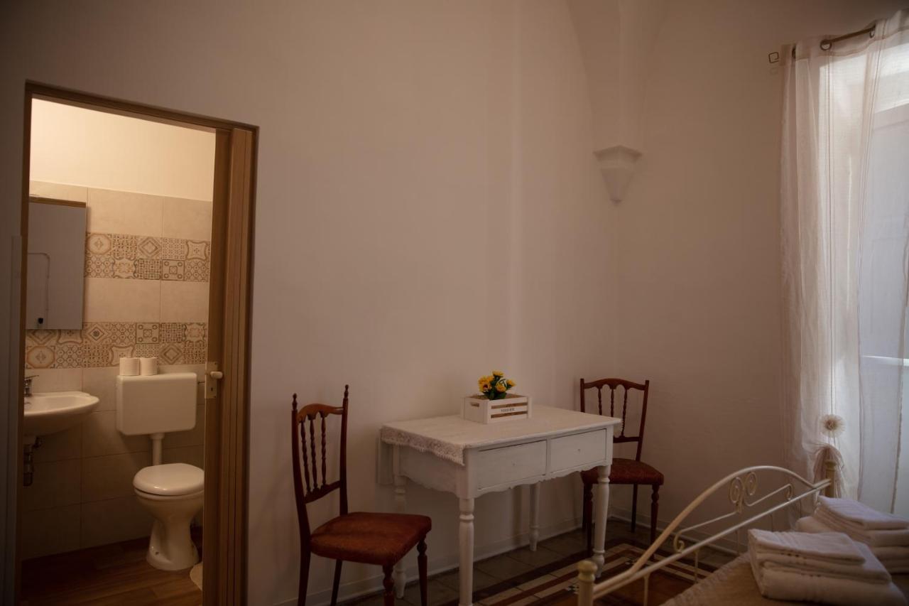 Dimora Dei Nonni 199 Bed & Breakfast Monopoli Ngoại thất bức ảnh