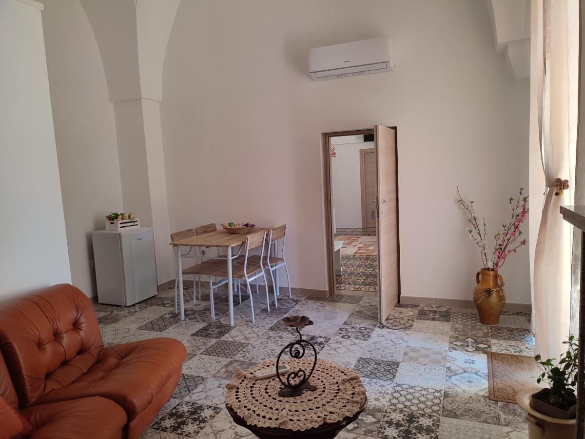Dimora Dei Nonni 199 Bed & Breakfast Monopoli Ngoại thất bức ảnh