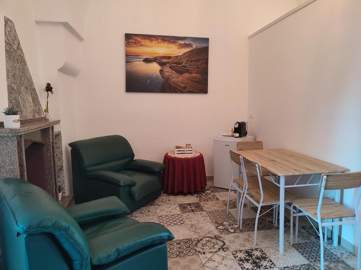 Dimora Dei Nonni 199 Bed & Breakfast Monopoli Ngoại thất bức ảnh