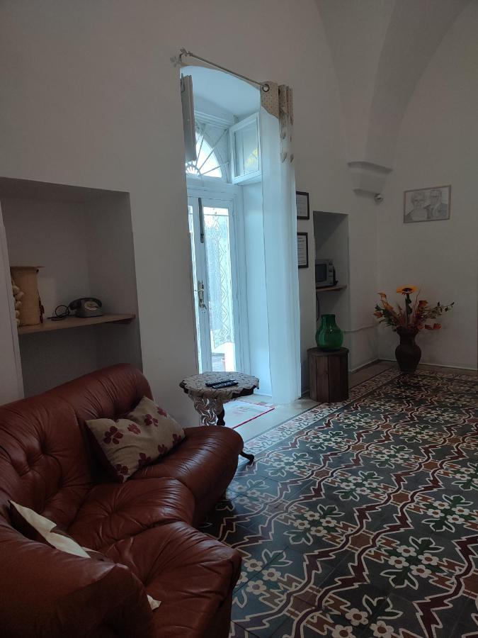 Dimora Dei Nonni 199 Bed & Breakfast Monopoli Ngoại thất bức ảnh